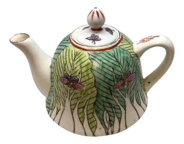 Chinese Porcelain Hand Painted Tobacco Leaf Teapot