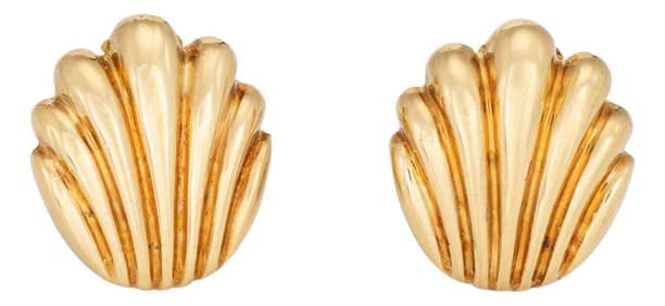 Vintage Tiffany & Co Shell Earrings 18k Yellow Gold Fine Signed Jewelry, A Pair