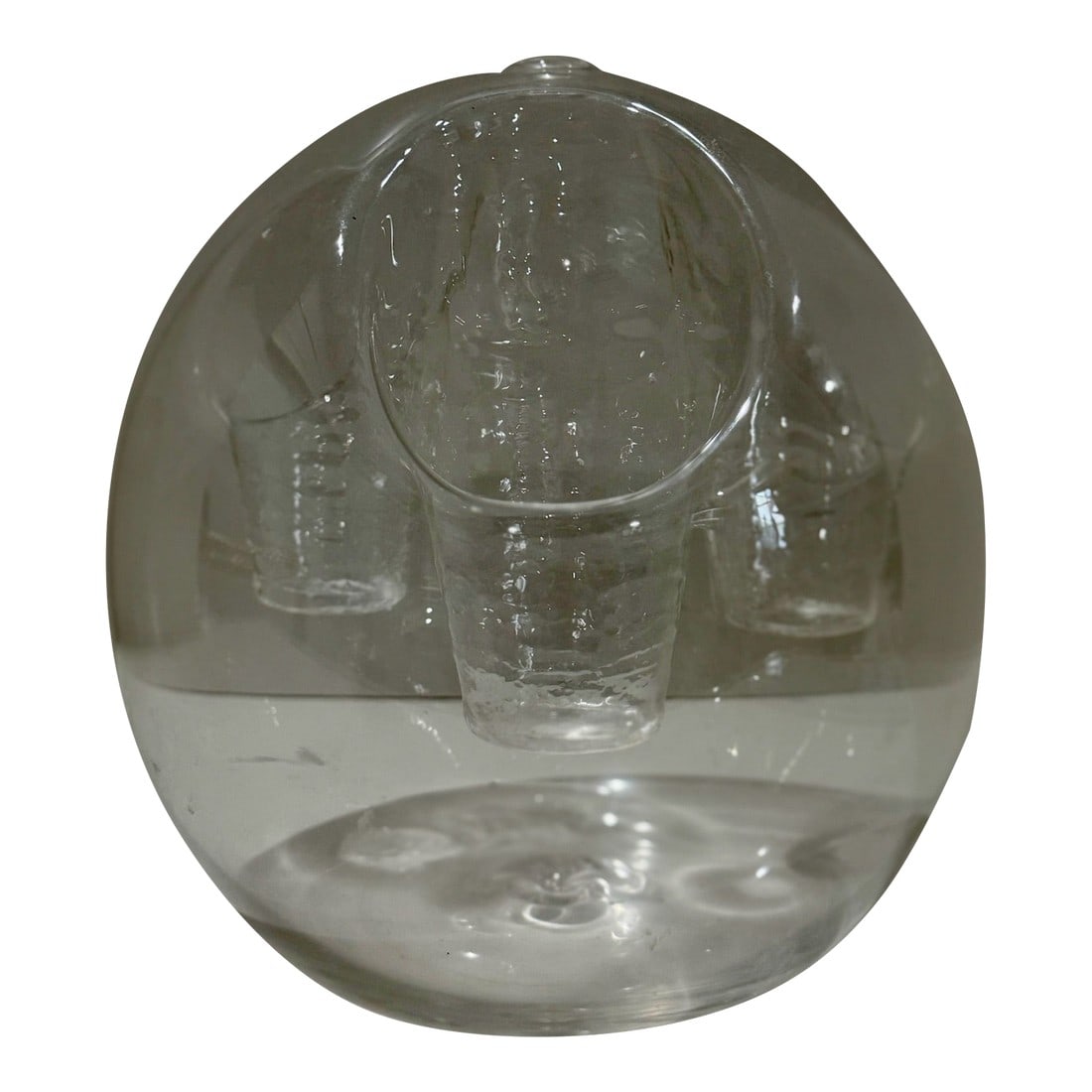 Livio Seguso for Seguso Vetri D'Arte Murano Clear Glass Elephant Sculpture, Italy 1970s: Elegant Murano glass elephant sculpture by Livio Seguso for Seguso Vetri d'Arte, Italy, circa 1970s. Hand-blown clear crystal with internal air bubbles and seamless organic form. Etched Seguso mark on