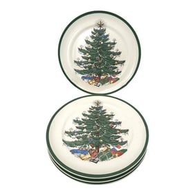 Christmas Salad Plates-A Set of 4