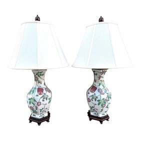 Vintage Pair of Chinese Floral Vase/Table Lamps W/Shade