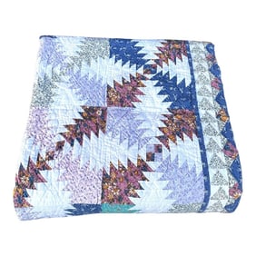 Vintage Handmade "Pineapple Pattern" Quilt