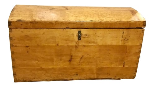 Late 19th Century Antique Pine Wood Dome Top Trunk