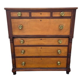 Early 19th Century American Federal Cherry and Tiger Maple Dresser