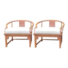 1960s Pair of Michael Taylor for Baker Attributed Walnut Horseshoe Lounge Chairs in Off White Boucle