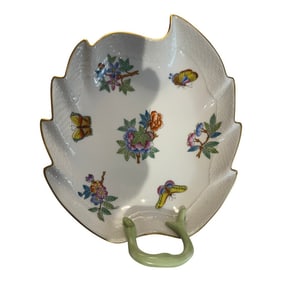 Late 20th Century Herend Leaf Dish Queen Victoria Pattern