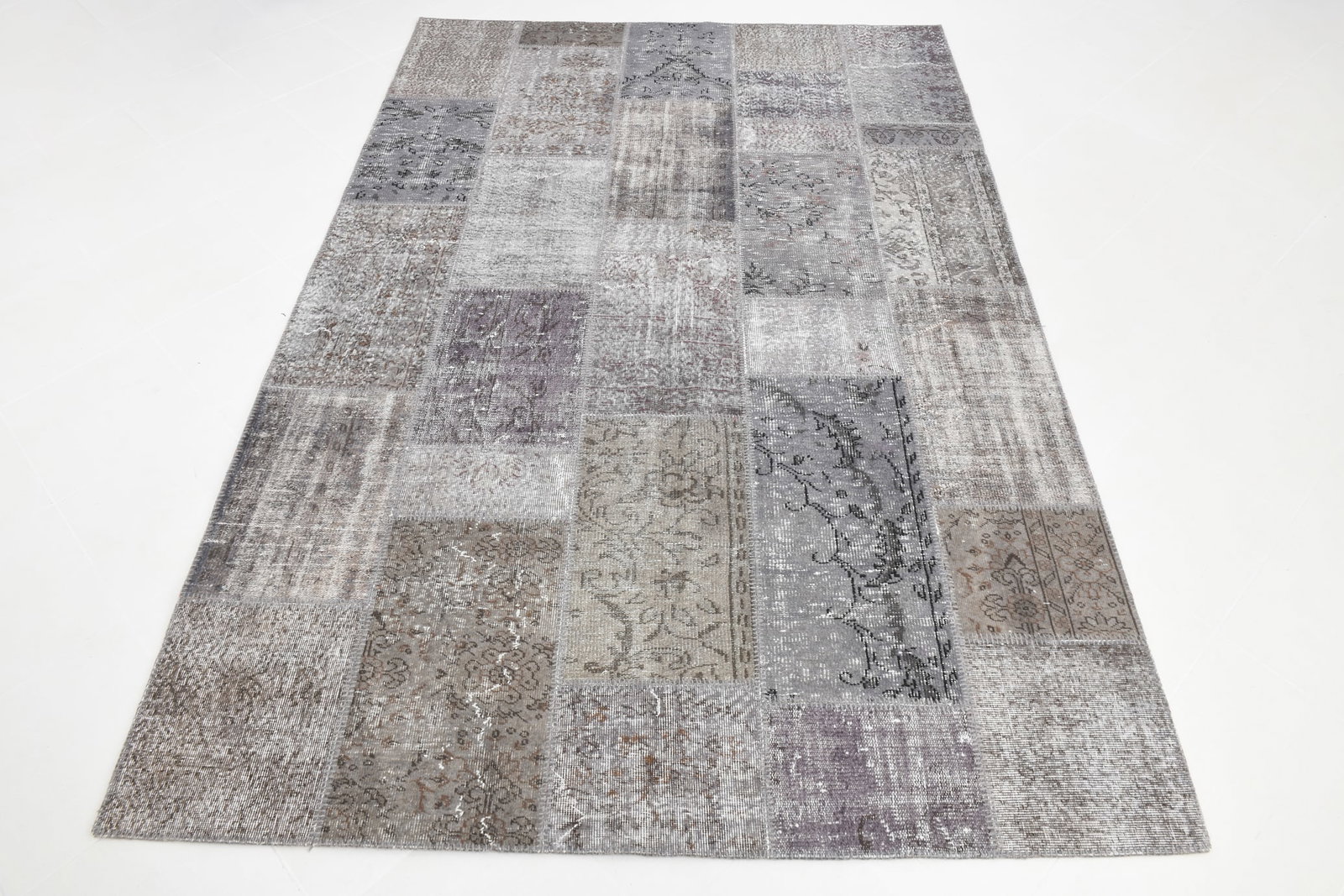 6'7'' x 9'11'' Handmade Vintage Wool Patchwork Rug - 516 - 2
