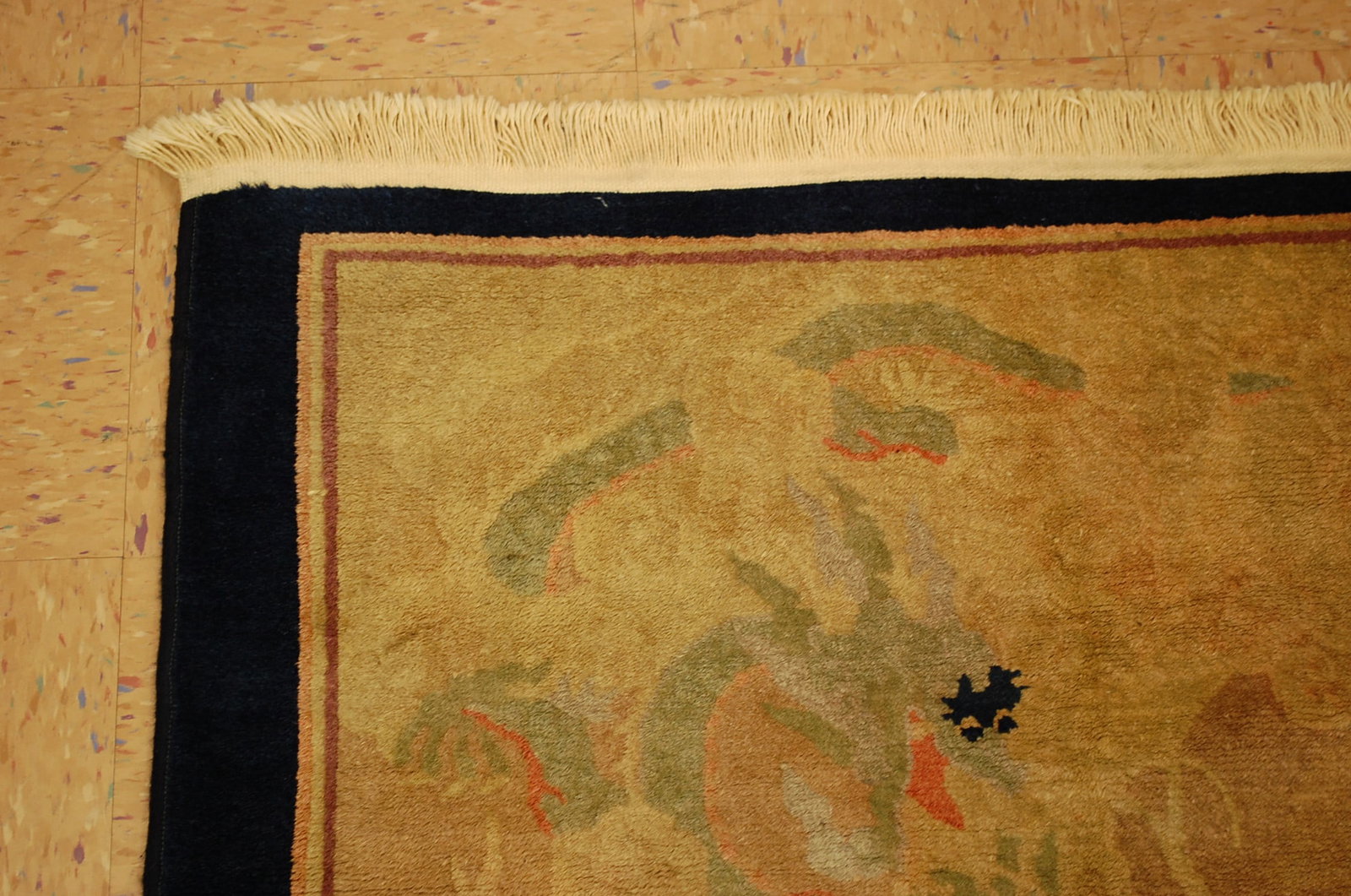 CHINESE RUG 3.5x4.7 - 5