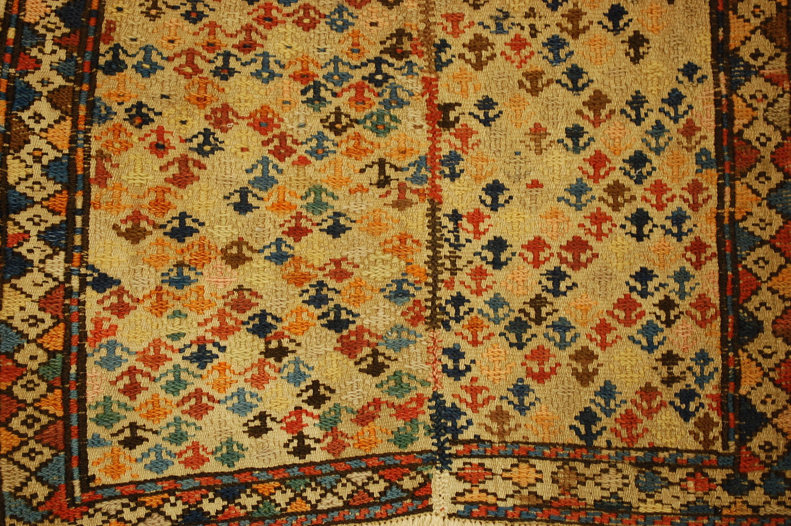 Shahsevan Khorjin Face, 1'6" X 1'9" - 2