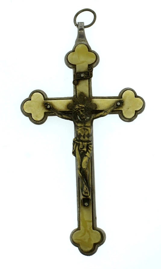 C.1900 VICTORIAN ANTIQUE CROSS PENDANT ITALY MOTHER OF PEARL BRONZE CRUCIFIX: Title:C.1900 VICTORIAN ANTIQUE CROSS PENDANT ITALY MOTHER OF PEARL BRONZE CRUCIFIX Description:Nadine Krakov Collection Fine Jewelry, Arts & Antiques Purveyors and Purchasers of Antique and Estate Pie