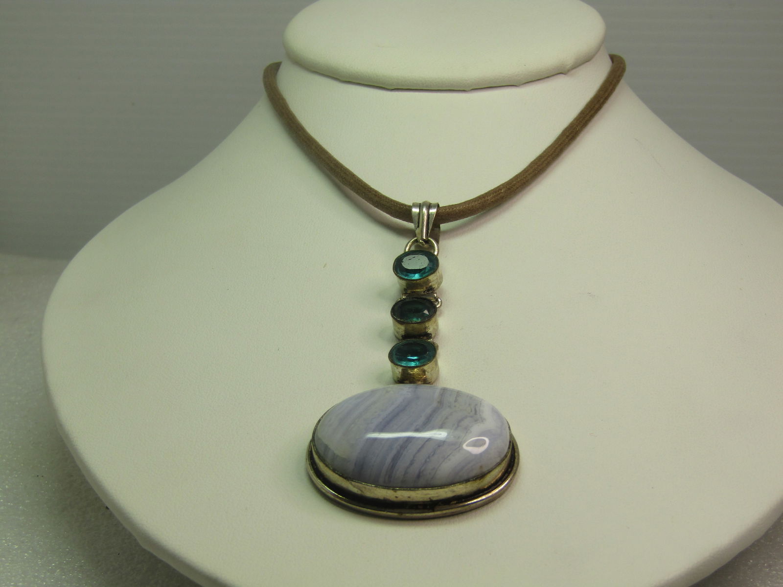 Vintage Blue Lace Agate & Aqua Glass Necklace, Sterling Capped Cord, 18", 1990's: Title: Vintage Blue Lace Agate & Aqua Glass Necklace, Sterling Capped Cord, 18", 1990's Description: Vintage Blue Lace Agate & Aqua Glass Necklace, Sterling Capped Cord, 18", 1990's. Both southwestern