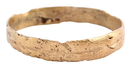 VIKING WEDDING RING SIZE 8 1/4 (1 of 5)