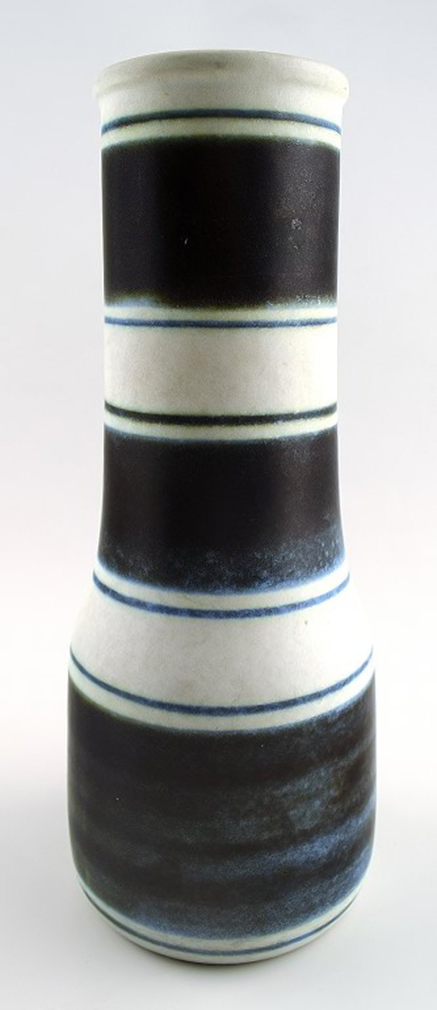 Pottery vase of GUNNAR NYLUND for Rörstrand. "Bandefrillo".: Pottery vase of GUNNAR NYLUND for Rörstrand. "Bandefrillo". Marked. Sweden, 1960s. Measures: 29 x 9 cm. In perfect condition. Reserve: $329.00 Shipping: Domestic: Shipping rates are determin