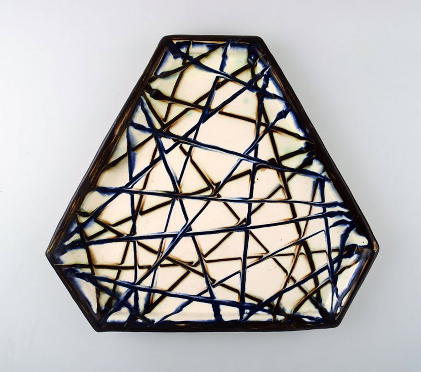 Kähler, Denmark, glazed stoneware dish bowl.: Kähler, Denmark, glazed stoneware dish bowl. App. 1940s. Stamped. Measures: 39 cm. X 3.5 cm. In perfect condition. Reserve: $329.00 Shipping: Domestic: Shipping rates are determined by