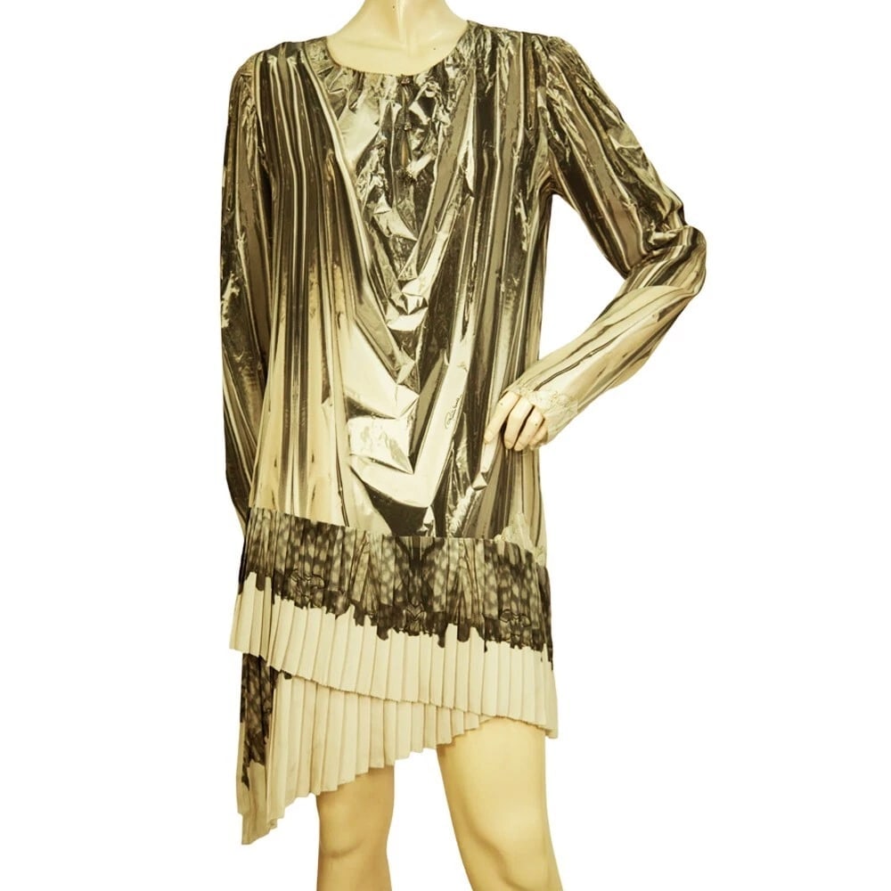 Roberto Cavalli Gray Taupe Printed 100% Silk Mini Dress Asymmetric longsleeve 42: Title:Roberto Cavalli Gray Taupe Printed 100% Silk Mini Dress Asymmetric longsleeve 42 Description:Roberto Cavalli Gray Taupe Printed 100% Silk Mini Dress Asymmetric longsleeve 42 This magnificent dre
