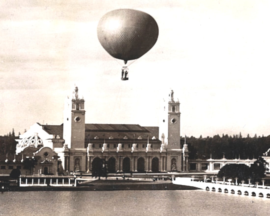 1906, 2 Men in Ballon above Bridge of Nations, Portland Exposition, Oregon: Title: 1906, 2 Men in Ballon above Bridge of Nations, Portland Exposition, Oregon Artist/Source: H.C. WHITE Original Date: SEE TITLE Dimensions: 8X10 or 10X8 ACCORDINGLY Description: || UNITED STATES
