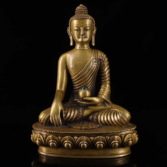 Chinese Brass Inlay Gem Buddha Statue: Title: Chinese Brass Inlay Gem Buddha Statue Origin: Chinese Date/Period: After1900 Materials: Brass Dimensions: 130 x 190(mm)5.12 x 7.48(inches) Weight:2.15 lbs/976 g Reserve: $169.00 Shipping: Dome