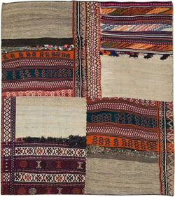 Vintage Persian Flatweave Kilim Rug – Size: 5' 11" X 6' 7"