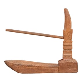 Antique Carved Spinning Wheel