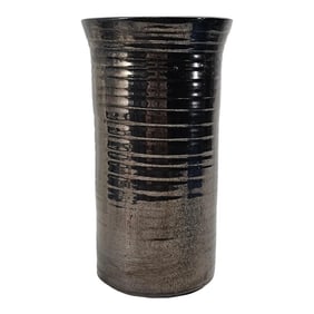 1980s American Studio Pottery Vase in Copper-Brown Ribbed Ceramic, 9-Inch Hand-Thrown Cylinder