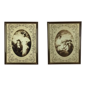 Framed Photography With Antique Vintage Fashion Theme a Pair