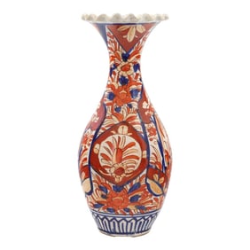 Antique Japanese Meiji Imari Ruffle Top Vase