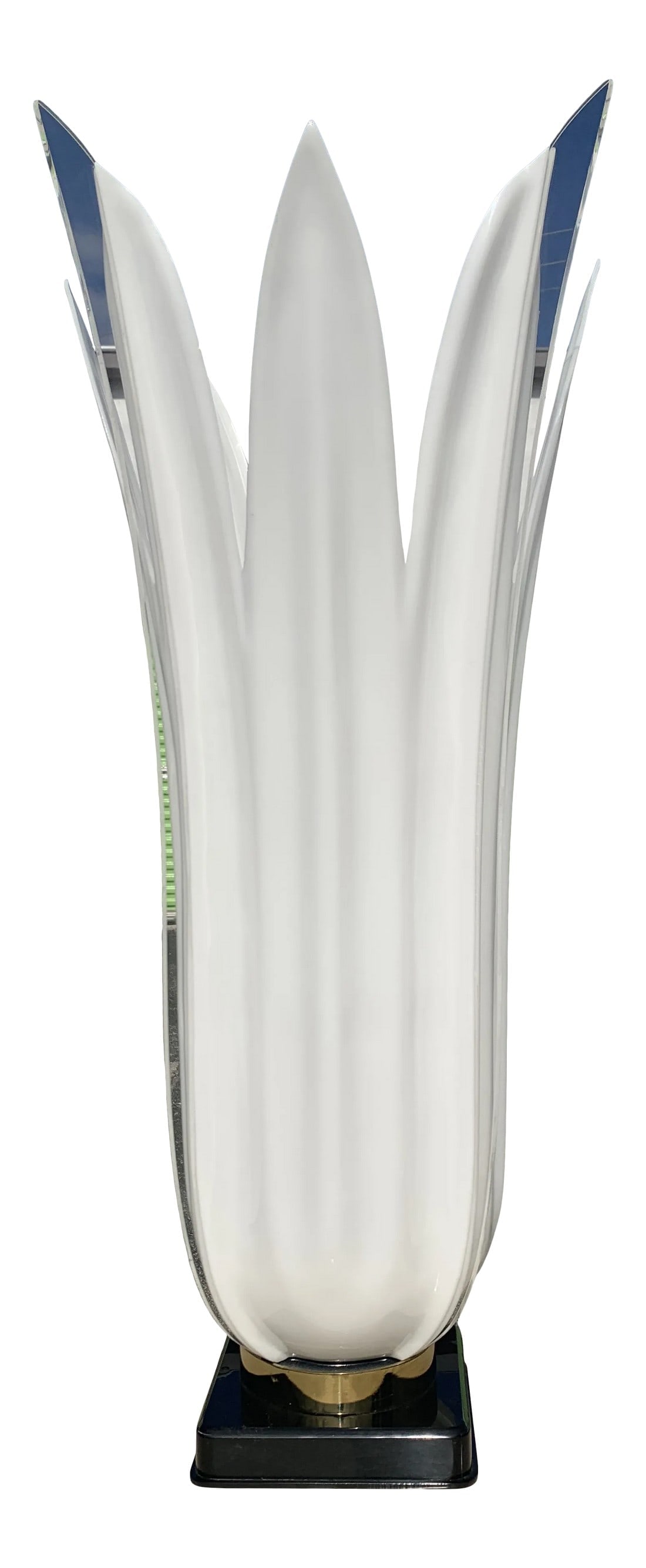20th Century Maison Rougier Floriform Lucite Table Lamp: A remarkable authentic Maison Rougier floriform table lamp that references the Art Nouveau style by using the form and structure of flowers to create functional products. The lamp is comprised of opaq