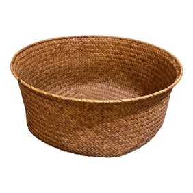 Woven Storage Wicker Basket Round Shape Vintage Modern