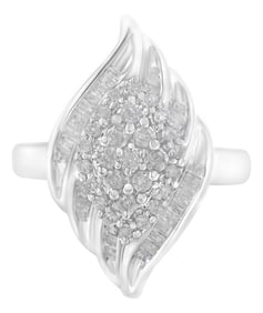 .925 Sterling Silver ï¿½ï¿½ Cttw Round and Baguette Cut Diamond