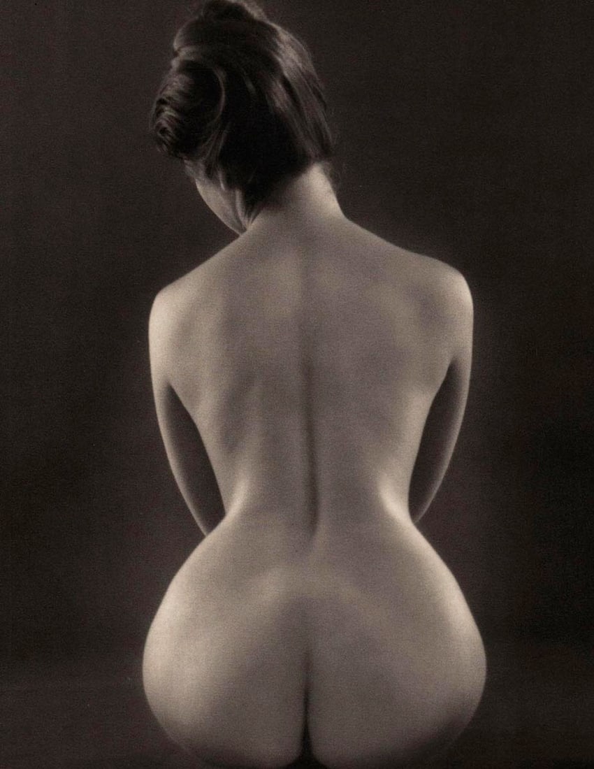 RUTH BERNHARD - Hourglass, 1971: Title: RUTH BERNHARD - Hourglass, 1971 Description: Artist: RUTH BERNHARD Print Title: Hourglass, 1971 Medium: Duotone Photoengraving Printed in USA in 1980’s Image Size approx: 8.5 x 6.25” Ru