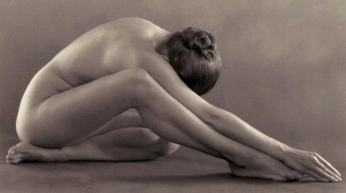 RUTH BERNHARD - Spanish Dancer, 1971: Title: RUTH BERNHARD - Spanish Dancer, 1971 Description: Artist: RUTH BERNHARD Print Title: Spanish Dancer, 1971 Medium: Duotone Photoengraving Printed in USA in 1980’s Image Size approx: 5 x 9&rdqu