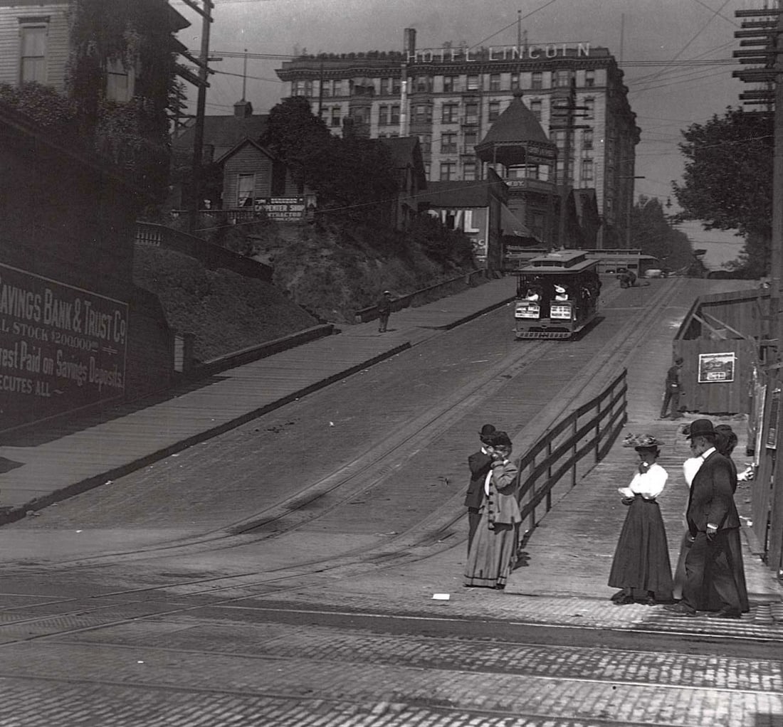 EDWARD CURTIS - Seattle, c. 1900 (1 of 1)