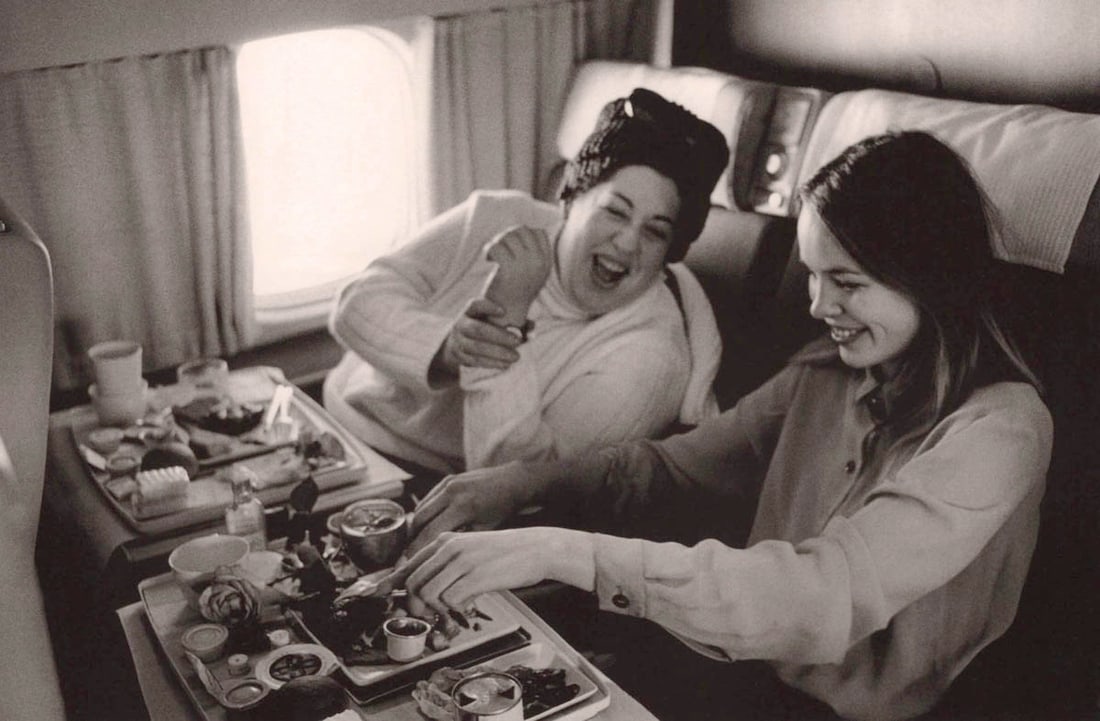 JIM MARSHALL - Mama Cass and Michelle Phillips, 1967: Title: JIM MARSHALL - Mama Cass and Michelle Phillips, 1967 Description: Artist: JIM MARSHALL Print Title: Mama Cass and Michelle Phillips, 1967 Printing Date: 2000 Medium: Duotone Print Printed in: I