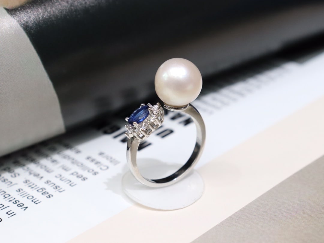 Natural White Pearl Necklace - 5