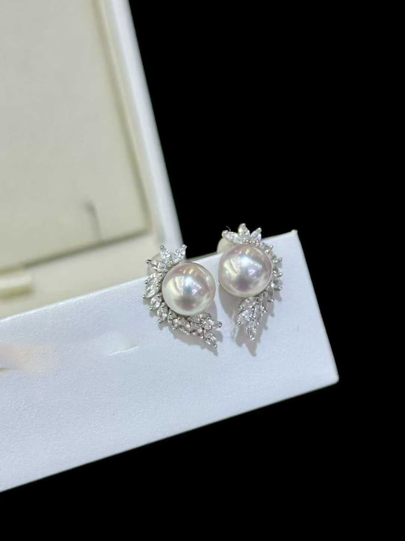 S925 Sterling Silver Inlaid Freshwater Pearl Stud Earrings - 3