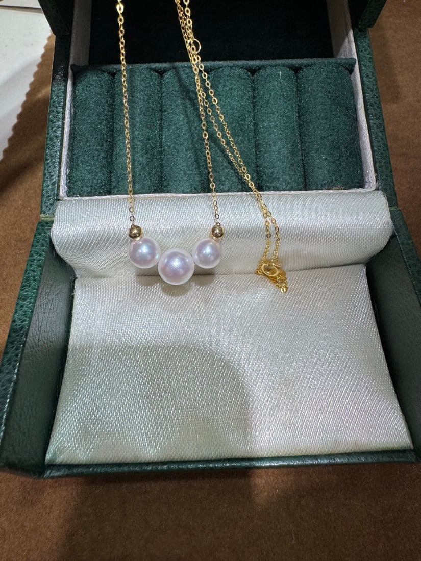 18K Gold Akoya Pearl Smile Necklace - 2