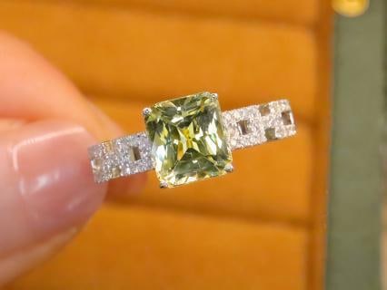 18K Gold Unheated Emerald Ring
