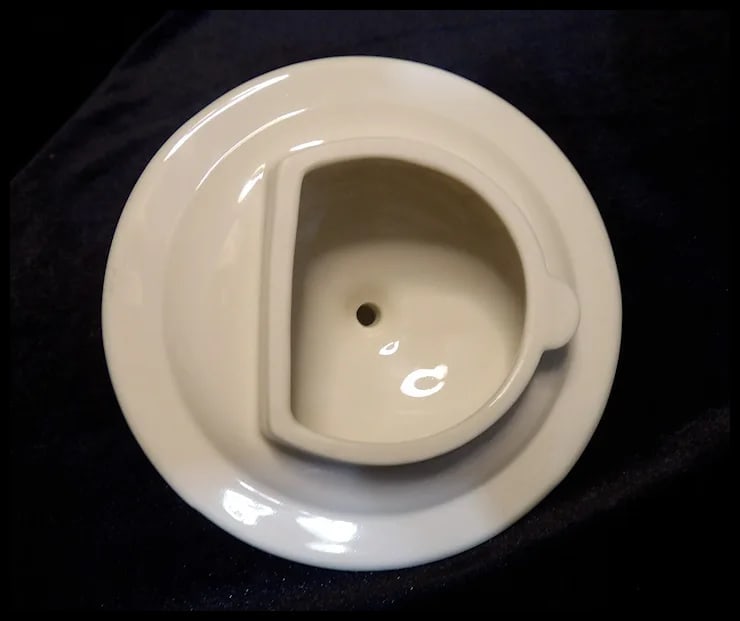 Lenox Dimensions Series Holly Berries with Gold Accents Teapot - 7