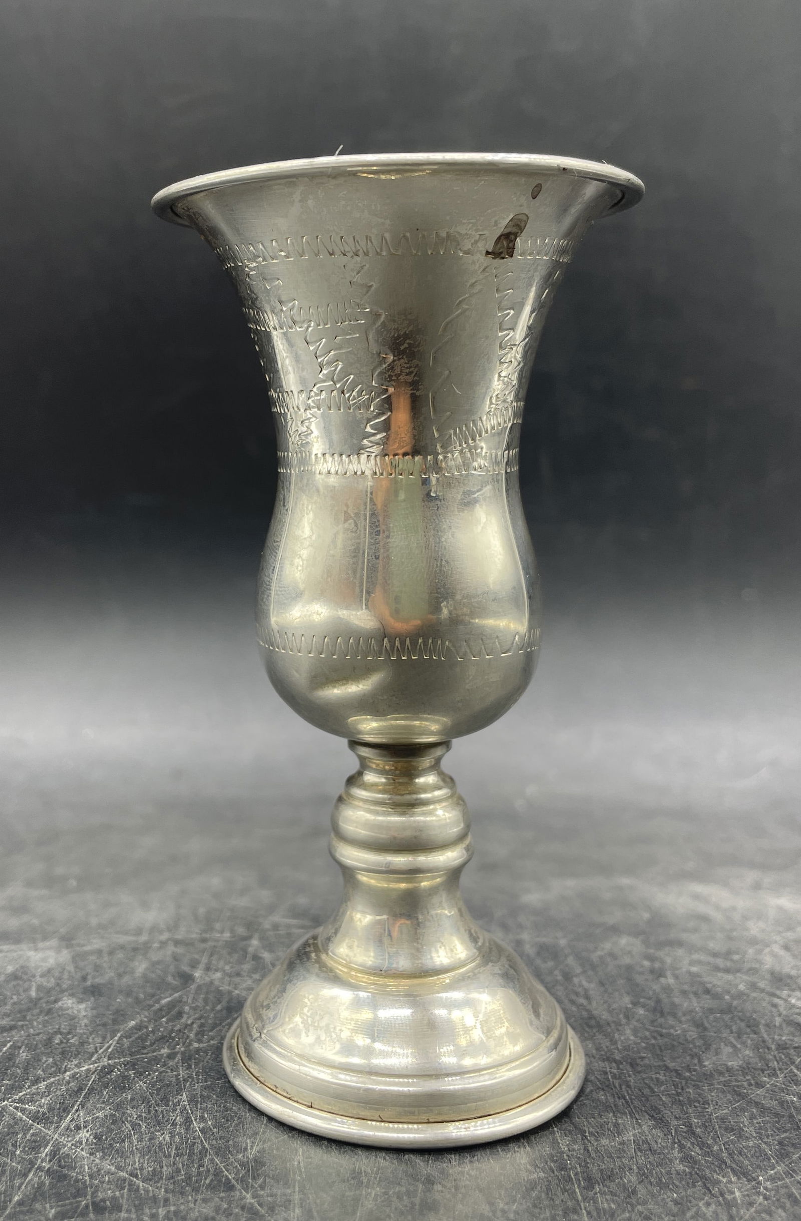 Sterling SIlver Judaica Kiddush Cup Goblet: Date/Period: unknown Dimension: Approx 4 x 2 Material: sterling silver Additional Information: Sterling SIlver Judaica Kiddush Cup Goblet 0.97 OZT Shipping: Domestic: Flat-rate of $10.00 to anywhere w