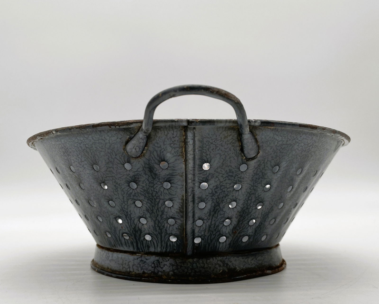 Vintage Old Enamelware Graniteware Gray Colander Strainer 2 Handled - 5
