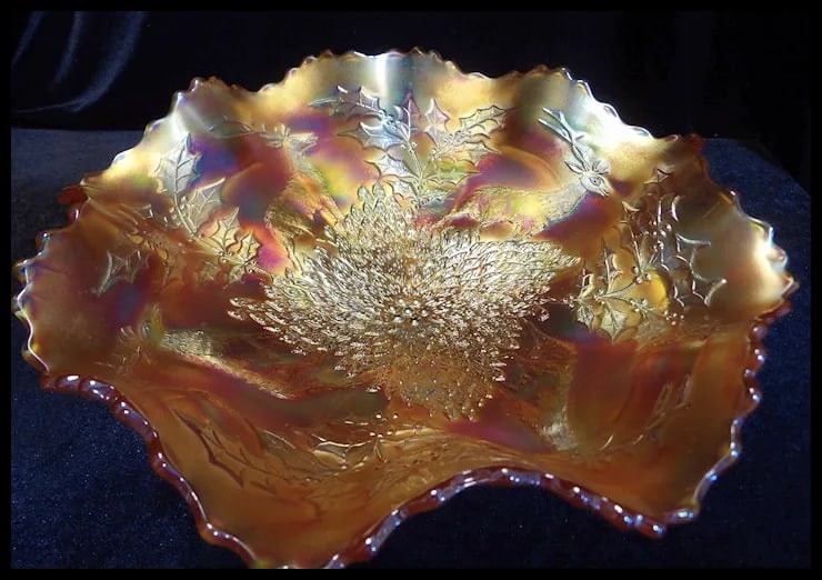 Antique Fenton Carnival Glass Stag and Holly Large Crimped Bowl - 5