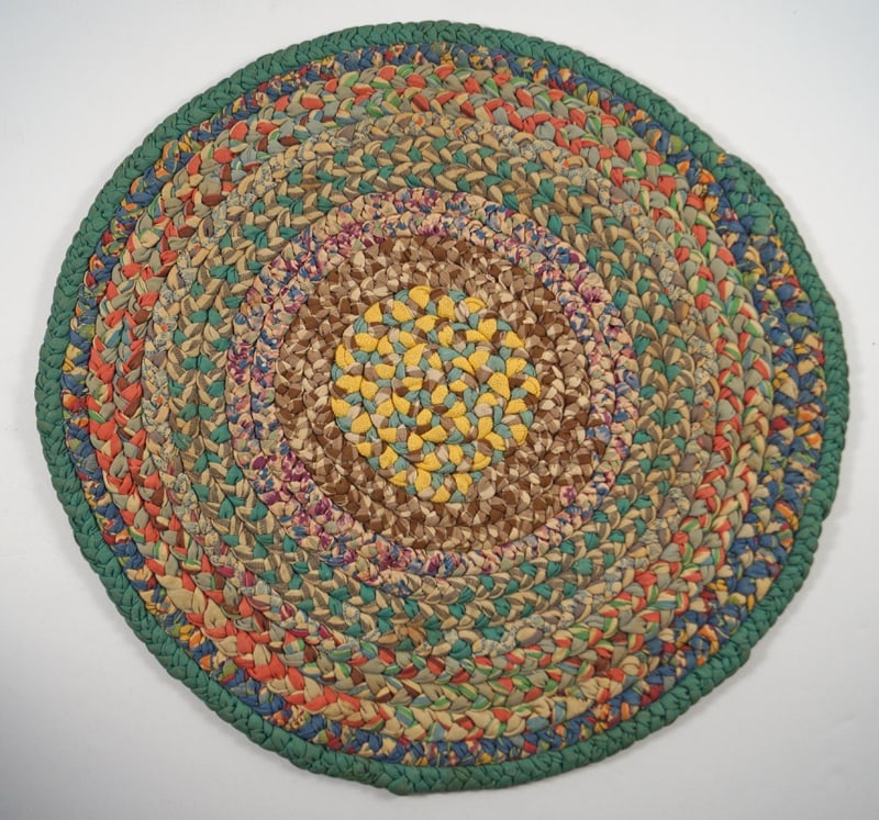 Antique Braided Table Mat County Americana #8 (1 of 2)