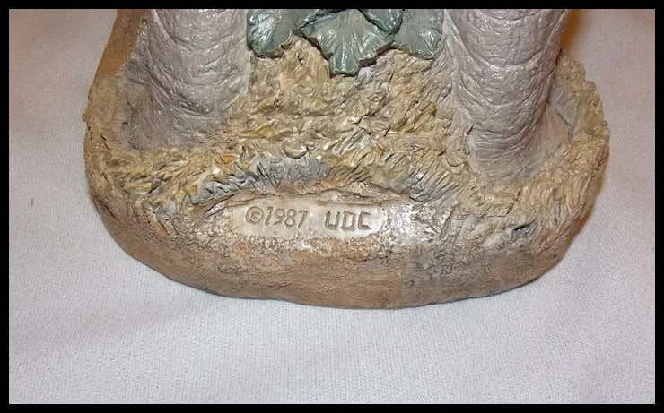 1987 United Design corp. Nobel OK. Large African Elephant Statue with Babies - 7