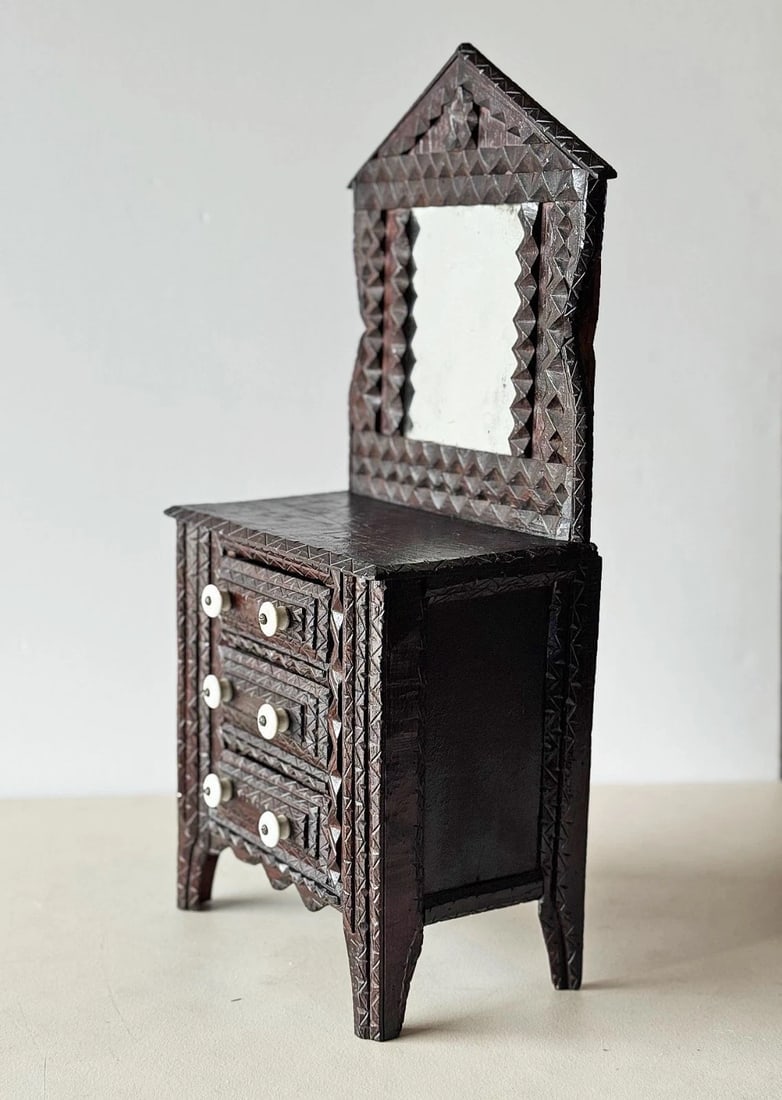 Tramp Art Miniature Chest w Mirror 3 Drawers American Folk Art 1890 - 1920 - 3