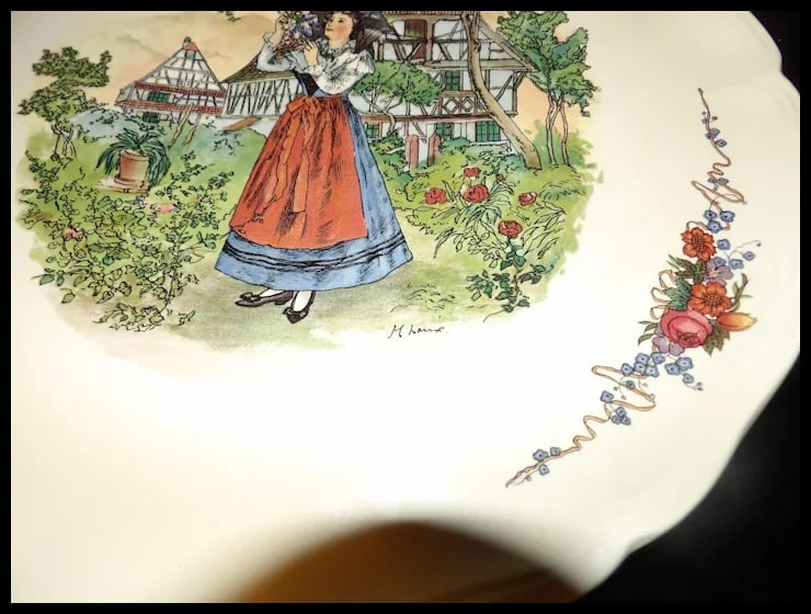 Sarreguemines Obernai Porcelain Torte Platter 13 ½ - 5