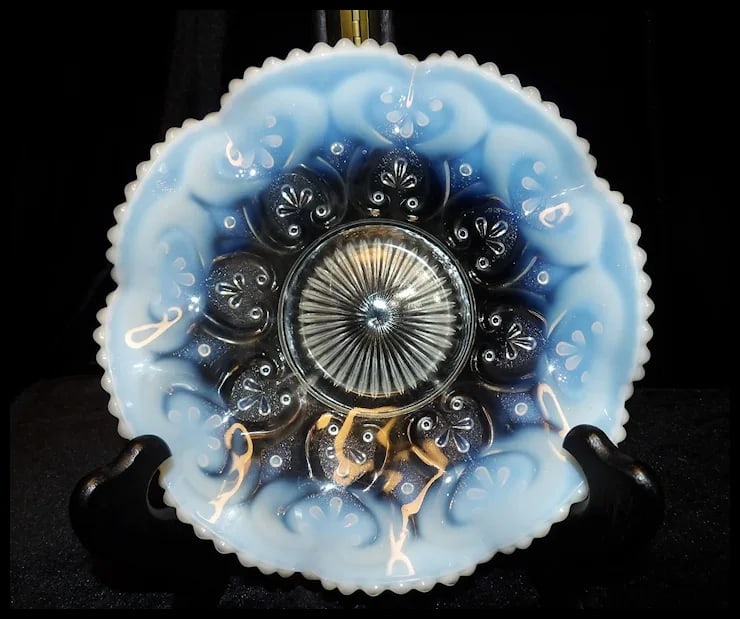 Northwoods Cashew Clear Opalescent Glass Bowl w/Beaded & Ruffled Edge - 2