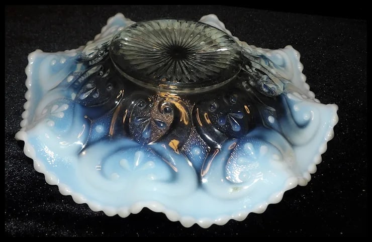 Northwoods Cashew Clear Opalescent Glass Bowl w/Beaded & Ruffled Edge - 5