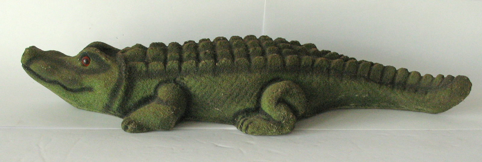 Vintage composition folk art alligator figure. - 2