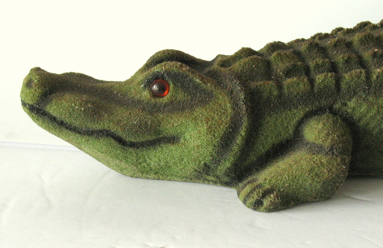 Vintage composition folk art alligator figure. - 4