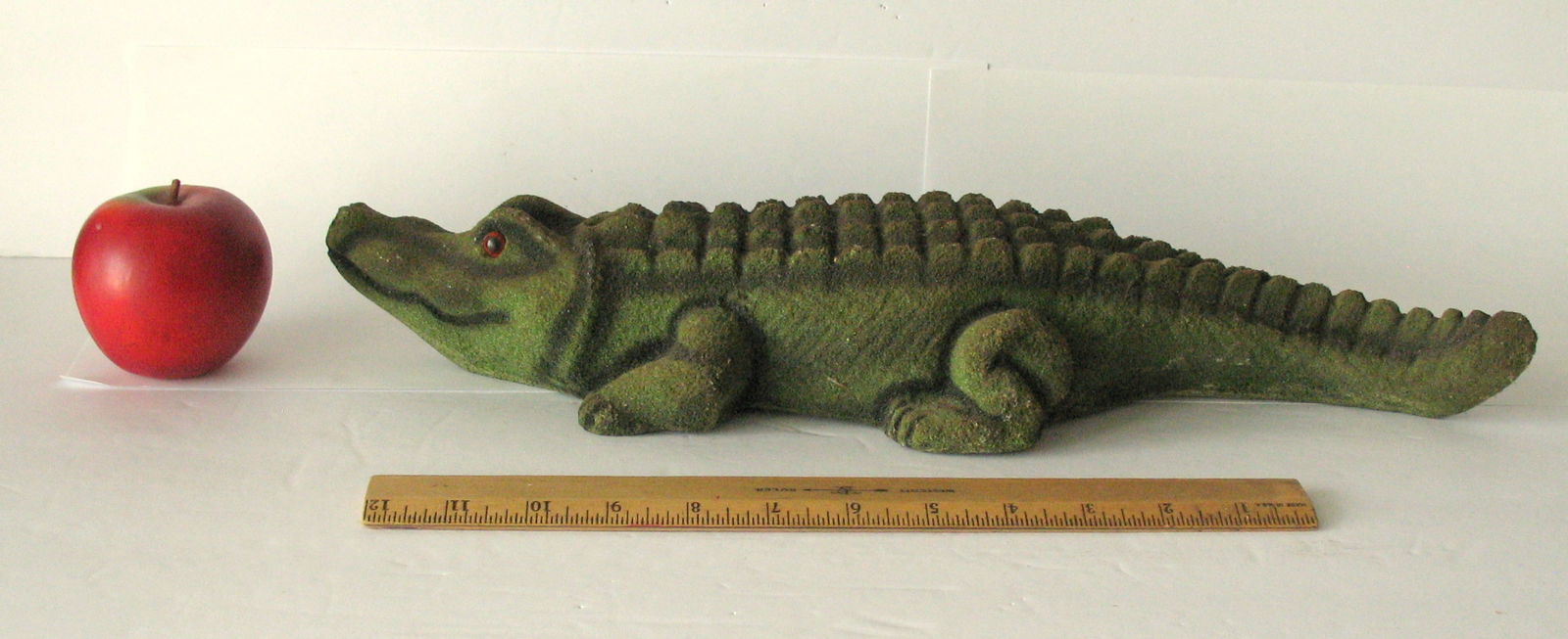 Vintage composition folk art alligator figure. - 7